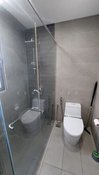 Kondominium untuk Dijual di Vivo Residential Suites - Evan Chan - Bathroom - PropertyGuru.com.my