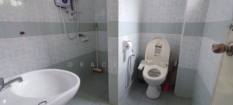 Rumah Teres 2-Tingkat untuk Disewa di Mutiara Damansara (Selangor) - Grace Tan - Bathroom - PropertyGuru.com.my