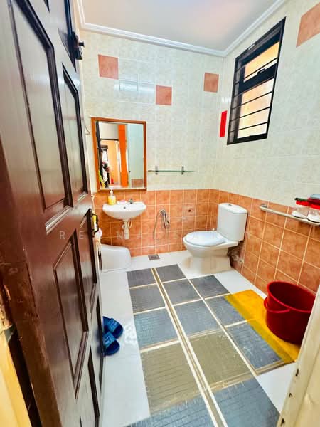 2-storey Terraced House for Sale in Bukit Jelutong (Shah Alam) - Reena Sarif - PropertyGuru.com.my