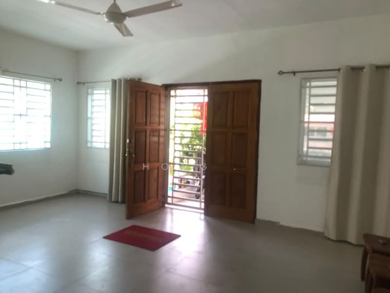 2-storey Terraced House for Rent in Taman Pekaka (Sungai Dua) - Hong . - Living Room - PropertyGuru.com.my