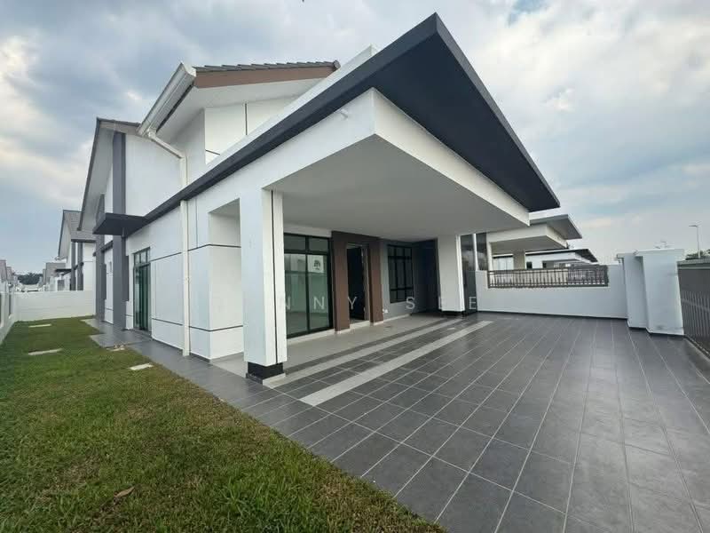 Semi-Detached House for Sale in Bandar Putra (Kulai) - Danny See - Exterior - PropertyGuru.com.my