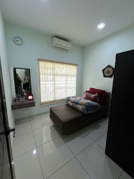 Rumah Teres 2-Tingkat untuk Dijual di Setia Tropika (Johor Bahru) - CK Ng - Bedroom - PropertyGuru.com.my
