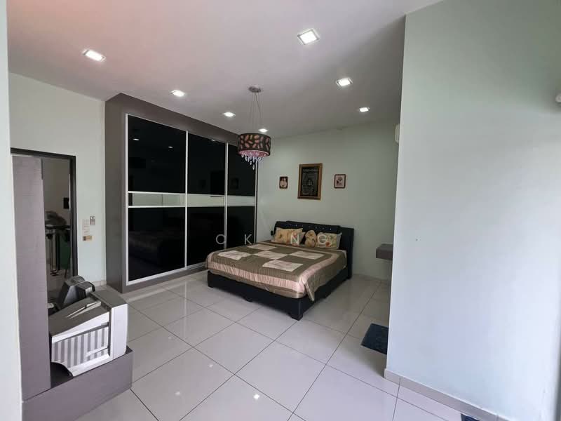 Rumah Teres 2-Tingkat untuk Dijual di Setia Tropika (Johor Bahru) - CK Ng - Bedroom - PropertyGuru.com.my