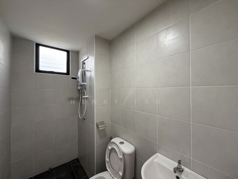 Rumah Teres 2-Tingkat untuk Dijual di Bandar Cassia (Batu Kawan) - Henry Tan - Bathroom - PropertyGuru.com.my