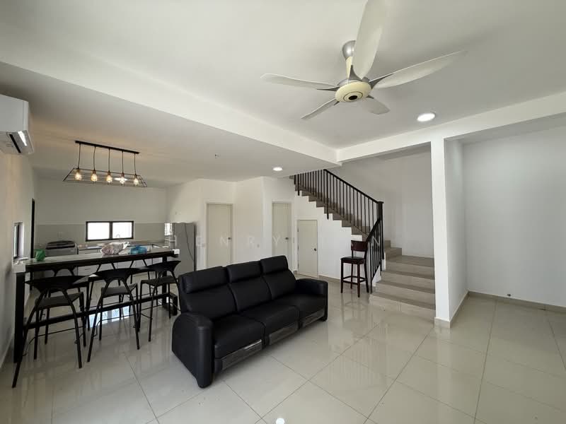 Rumah Teres 2-Tingkat untuk Dijual di Bandar Cassia (Batu Kawan) - Henry Tan - Living Room - PropertyGuru.com.my
