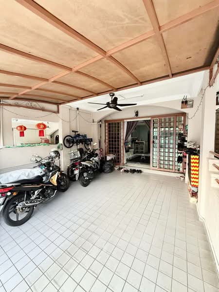 2-storey Terraced House for Sale in Taman Muda56100 (Cheras) - Muhammad Ridhwan Mohd Huzairi - Entrance - PropertyGuru.com.my