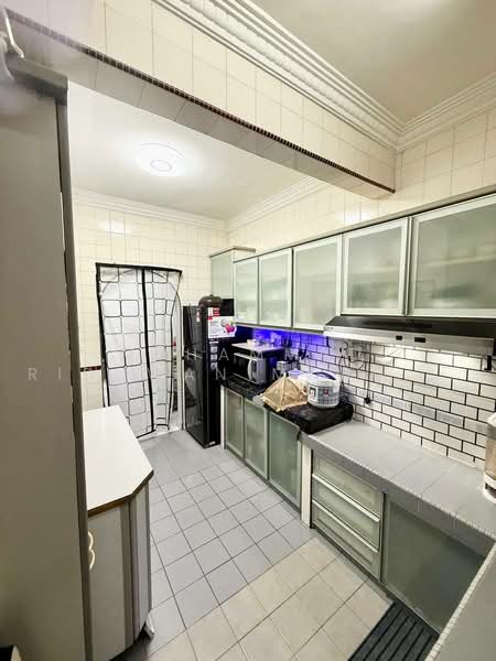 2-storey Terraced House for Sale in Taman Muda56100 (Cheras) - Muhammad Ridhwan Mohd Huzairi - Kitchen - PropertyGuru.com.my