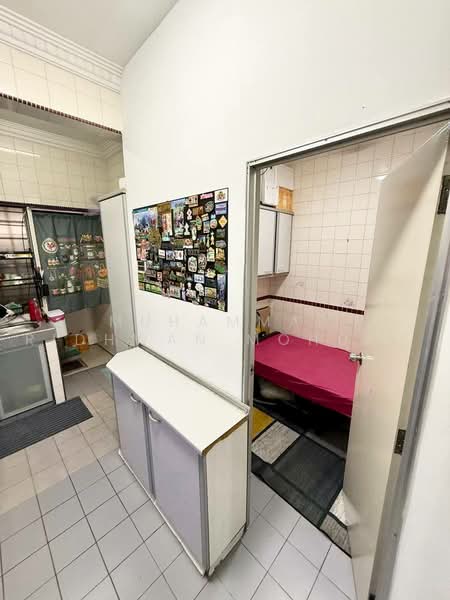 2-storey Terraced House for Sale in Taman Muda56100 (Cheras) - Muhammad Ridhwan Mohd Huzairi - Kitchen - PropertyGuru.com.my