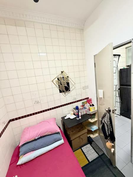 2-storey Terraced House for Sale in Taman Muda56100 (Cheras) - Muhammad Ridhwan Mohd Huzairi - Bedroom - PropertyGuru.com.my