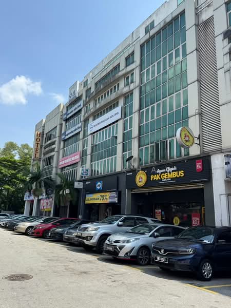 Shop for Sale in BANDAR PUCHONG JAYA (Puchong) - John Khaw - Exterior - PropertyGuru.com.my