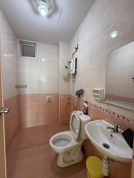 Apartment for Rent at Perling Apartment - Joey Tay - Bathroom - PropertyGuru.com.my
