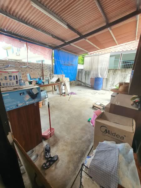 Semi-Detached House for Sale in Taman Green Lane (Jelutong) - Stephanie Lim - Exterior - PropertyGuru.com.my
