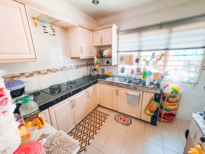 2-storey Terraced House for Sale in Alam Damai (Cheras) - Ali Idris - Kitchen - PropertyGuru.com.my