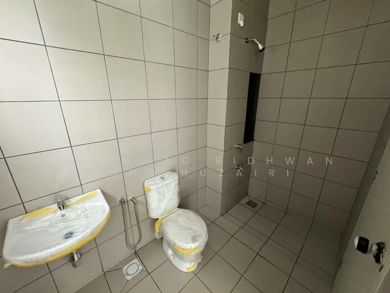 2-storey Terraced House for Sale in Bandar Bukit Raja (Klang) - Muhammad Ridhwan Mohd Huzairi - Bathroom - PropertyGuru.com.my