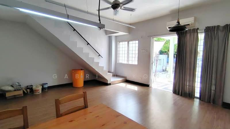 Rumah Teres 2-Tingkat untuk Dijual di TAMAN PUCHONG UTAMA (Puchong) - Gabriel Kong - Living Room - PropertyGuru.com.my