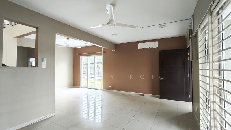2-storey Terraced House for Sale in Taman TTDI Grove (Kajang) - Kenny Koh - Living Room - PropertyGuru.com.my