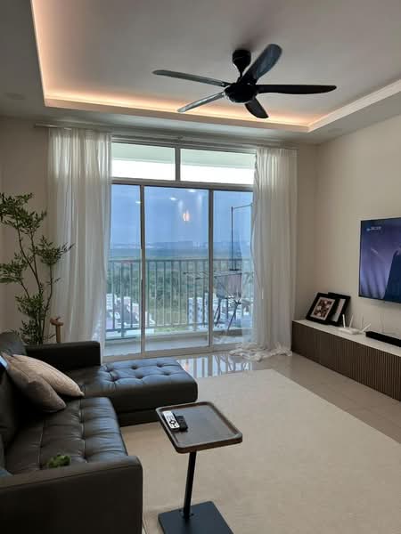 Kediaman Servis untuk Disewa di Twin Danga Residence - Lui Lui - Living Room - PropertyGuru.com.my