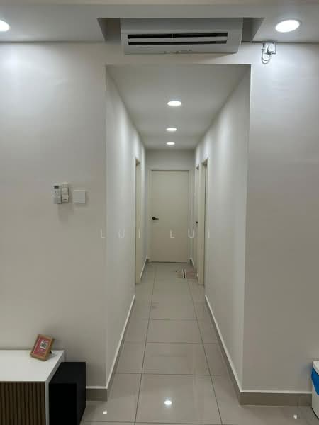 Kediaman Servis untuk Disewa di Twin Danga Residence - Lui Lui - Corridor - PropertyGuru.com.my
