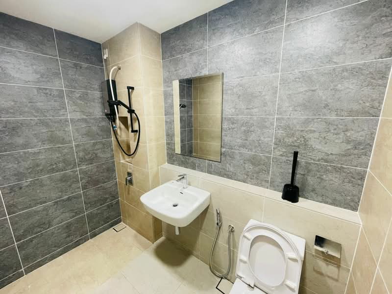 Kediaman Servis untuk Disewa di Setia City Residences - Ben Ling - Bathroom - PropertyGuru.com.my