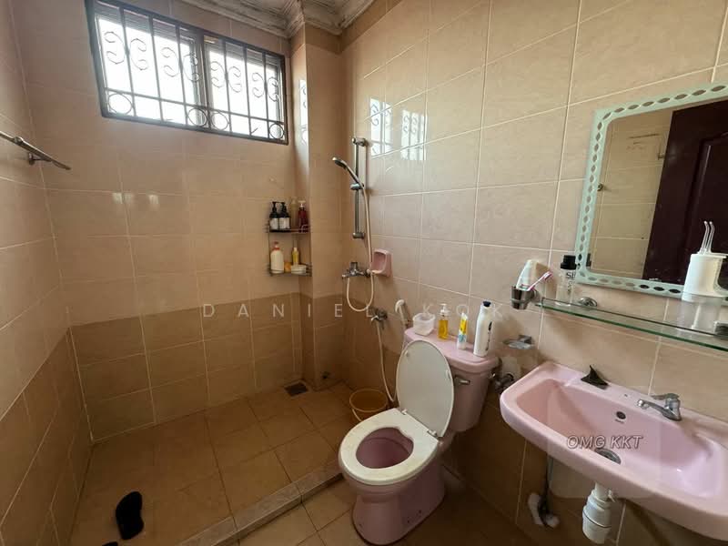 Rumah Teres 2.5-Tingkat untuk Dijual di Kampung Batu Belah (Klang) - Daniel Kok - Bathroom - PropertyGuru.com.my