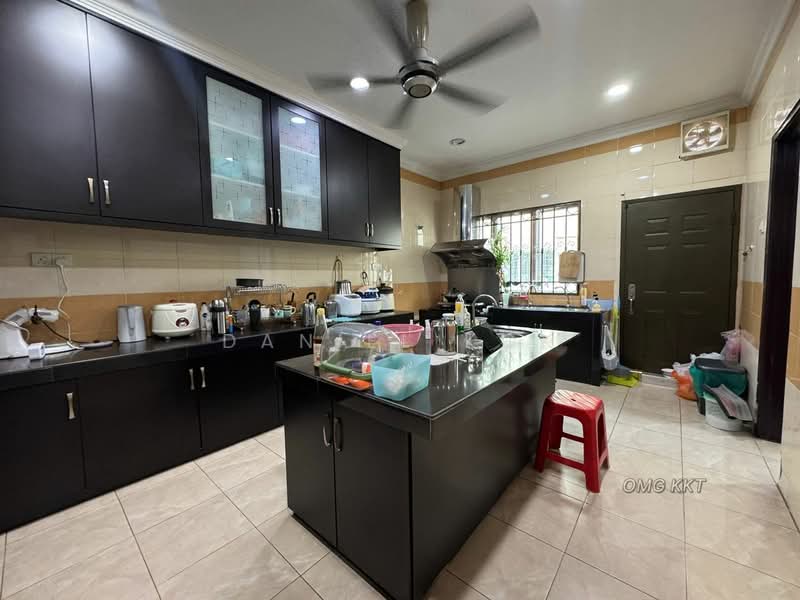 Rumah Teres 2.5-Tingkat untuk Dijual di Kampung Batu Belah (Klang) - Daniel Kok - Kitchen - PropertyGuru.com.my