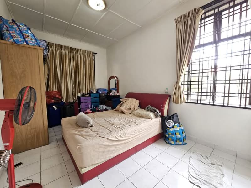 1-storey Terraced House for Sale in Taman Molek (Johor Bahru) - Jun Wang - PropertyGuru.com.my