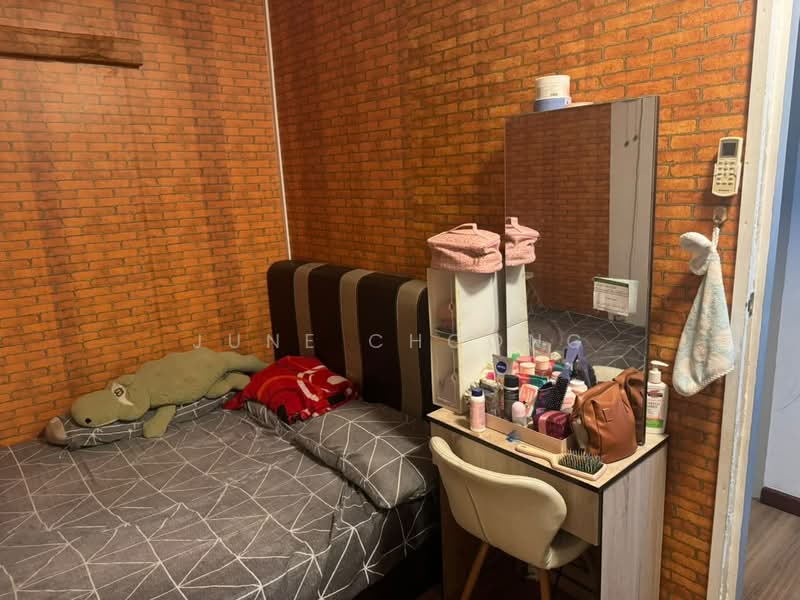 Townhouse for Sale in Labu (Negeri Sembilan) - June Choong - Bedroom - PropertyGuru.com.my