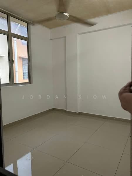 Flat for Sale at Taman Sri Sentosa - Jordan Siow - Interior - PropertyGuru.com.my