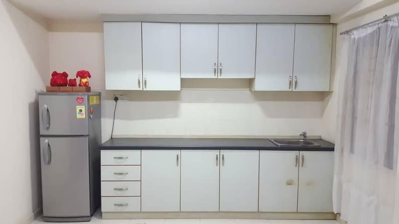 Service Residence for Rent at The Embassy (Bangunan Duta Impian) - Jordan . - PropertyGuru.com.my