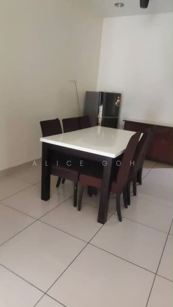 Rumah Kluster untuk Disewa di Taman Nusa Bestari (Iskandar Puteri (Nusajaya)) - Alice Goh - Dining Room - PropertyGuru.com.my