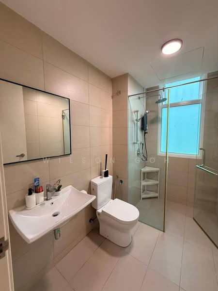 Kondominium untuk Disewa di Ferringhi Residence 2 - Wilson Goh - Bathroom - PropertyGuru.com.my