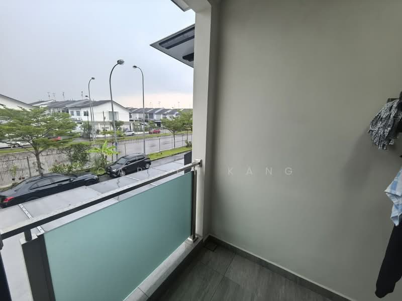 2-storey Terraced House for Sale in Taman Mutiara Rini (Skudai) - Carmen Kang - Balcony - PropertyGuru.com.my