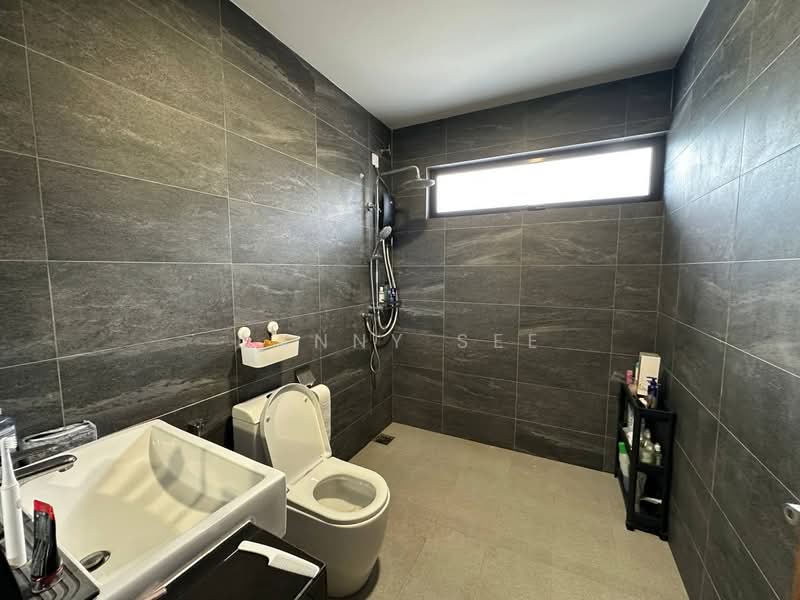 Rumah Teres 3-Tingkat untuk Dijual di Kulai (Johor) - Danny See - Bathroom - PropertyGuru.com.my