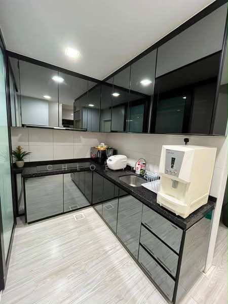 Service Residence for Rent at Sky Peak Residences - Chloe Ying - Kitchen - PropertyGuru.com.my