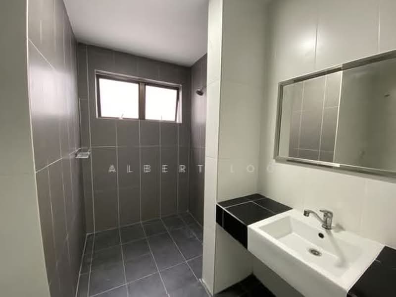 Rumah Teres 2-Tingkat untuk Disewa di Saujana KLIA (Dengkil) - Albert Loo - Bathroom - PropertyGuru.com.my