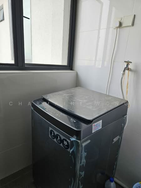 Kediaman Servis untuk Disewa di KL Traders Square - Charmaine Wong - Balcony - PropertyGuru.com.my