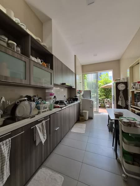 Rumah Teres 3-Tingkat untuk Dijual di Cyberjaya (Selangor) - NoraFizah Gapar - Kitchen - PropertyGuru.com.my