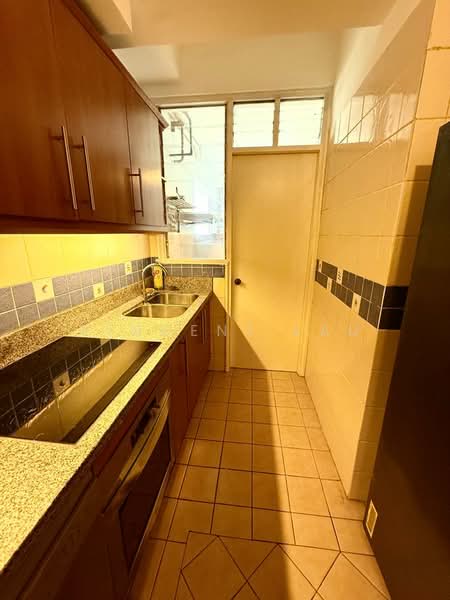 Kondominium untuk Disewa di Kiaramas Sutera - Vincent Lau - Kitchen - PropertyGuru.com.my