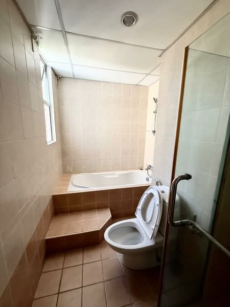 Kondominium untuk Disewa di Kiaramas Sutera - Vincent Lau - Bathroom - PropertyGuru.com.my