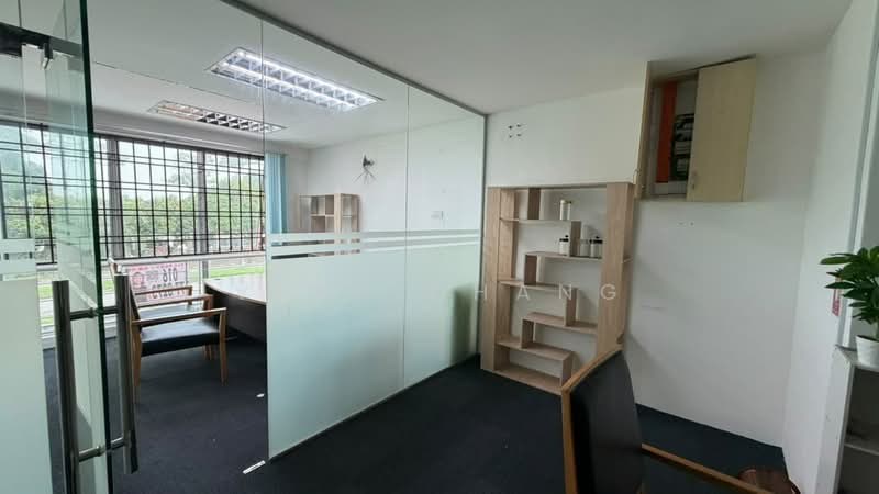 Office for Rent in Taman Molek (Johor Bahru) - Vera Chang - Study - PropertyGuru.com.my