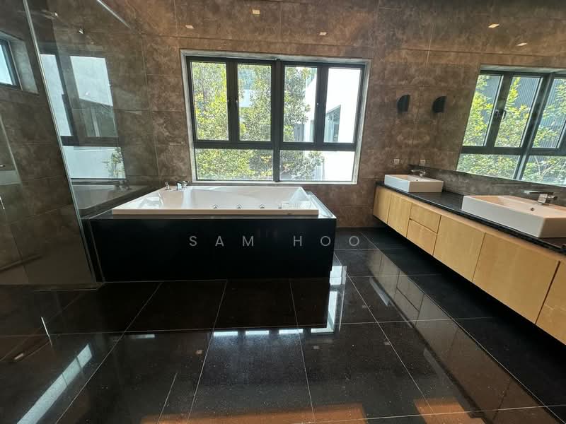 Bungalow House for Sale in Bukit Tunku (Kenny Hills) (Kuala Lumpur) - Sam Hoo - Bathroom - PropertyGuru.com.my