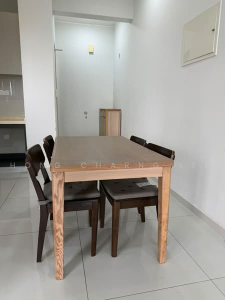Condominium for Rent at Amberside @ Country Garden Danga Bay - Hong Charng Lee - Dining Room - PropertyGuru.com.my