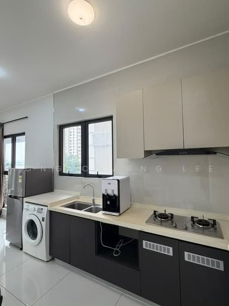Condominium for Rent at Amberside @ Country Garden Danga Bay - Hong Charng Lee - Kitchen - PropertyGuru.com.my