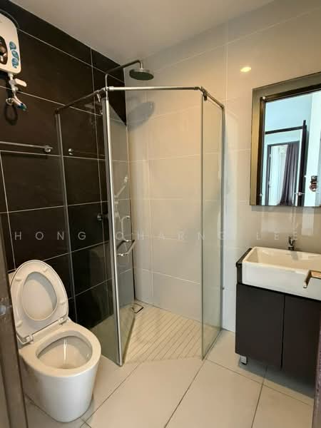 Condominium for Rent at Amberside @ Country Garden Danga Bay - Hong Charng Lee - Bathroom - PropertyGuru.com.my