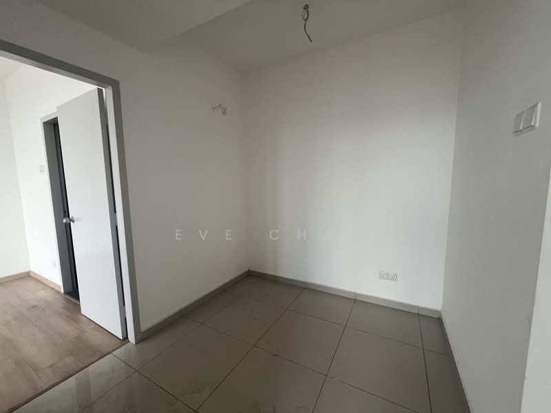 Service Residence for Sale at Midas @ Seri Alam - Eve Chan - Dining room - PropertyGuru.com.my