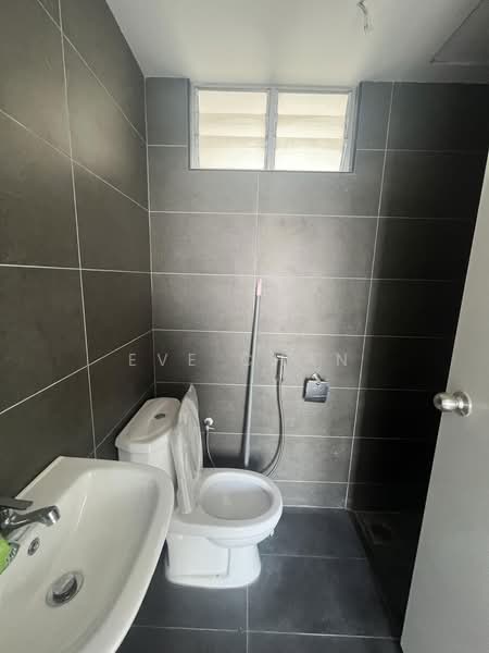 Service Residence for Sale at Midas @ Seri Alam - Eve Chan - Bathroom - PropertyGuru.com.my