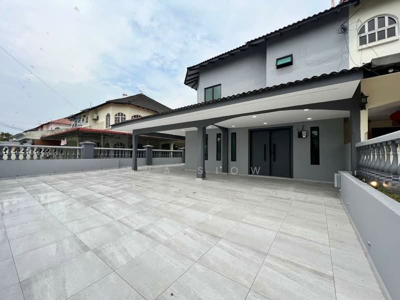 Rumah Berkembar untuk Dijual di Taman Sri Skudai (Skudai) - Eva Siow - Exterior - PropertyGuru.com.my
