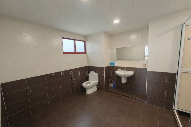 Condominium for Sale at Spring Villa Condominium - Chris Choo - Bathroom - PropertyGuru.com.my