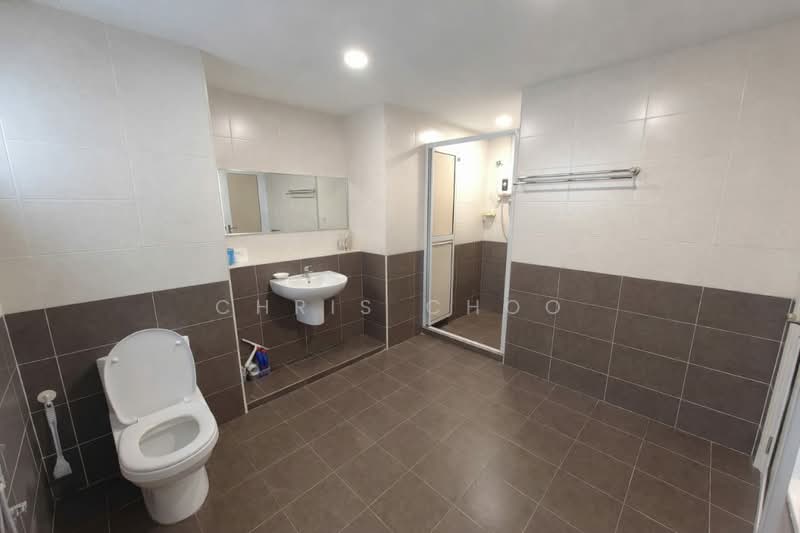 Condominium for Sale at Spring Villa Condominium - Chris Choo - Bathroom - PropertyGuru.com.my