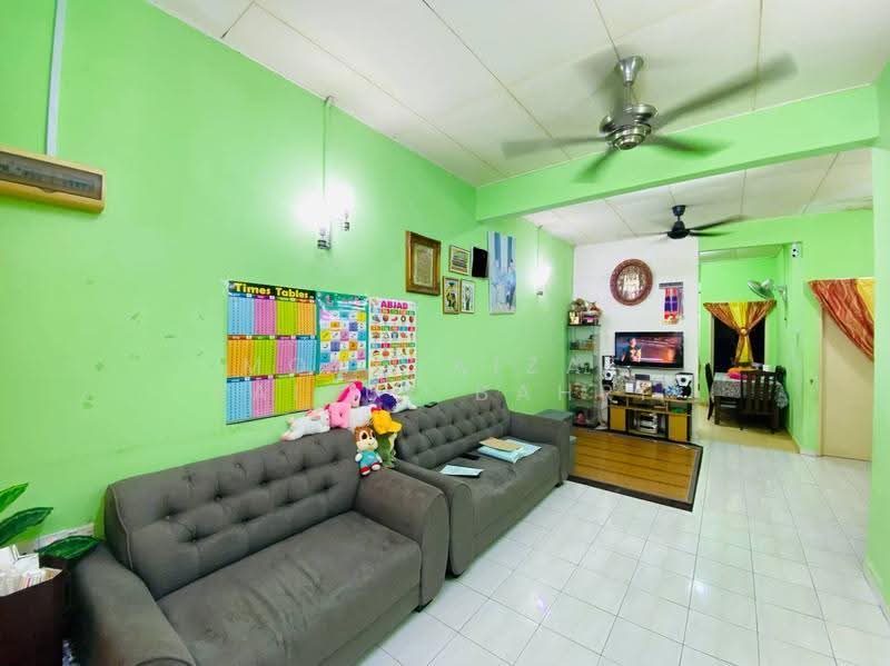 Rumah Teres 1-Tingkat untuk Dijual di Banting (Banting) - Mohd Aizat Saiful Bahri - Living Room - PropertyGuru.com.my